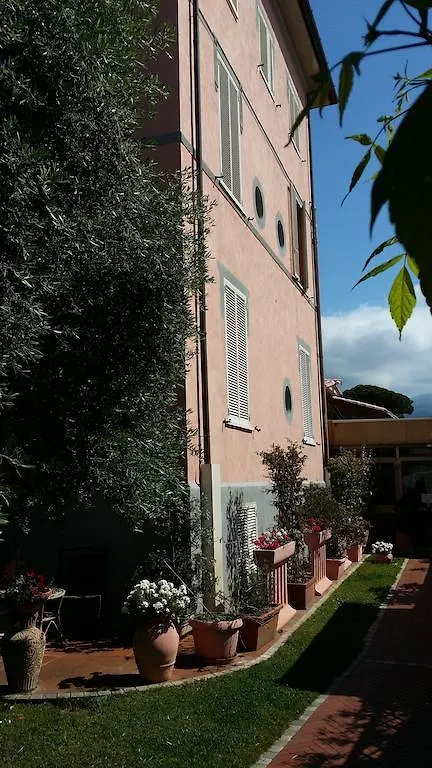 Hotel Villa Flores Marina di Pietrasanta