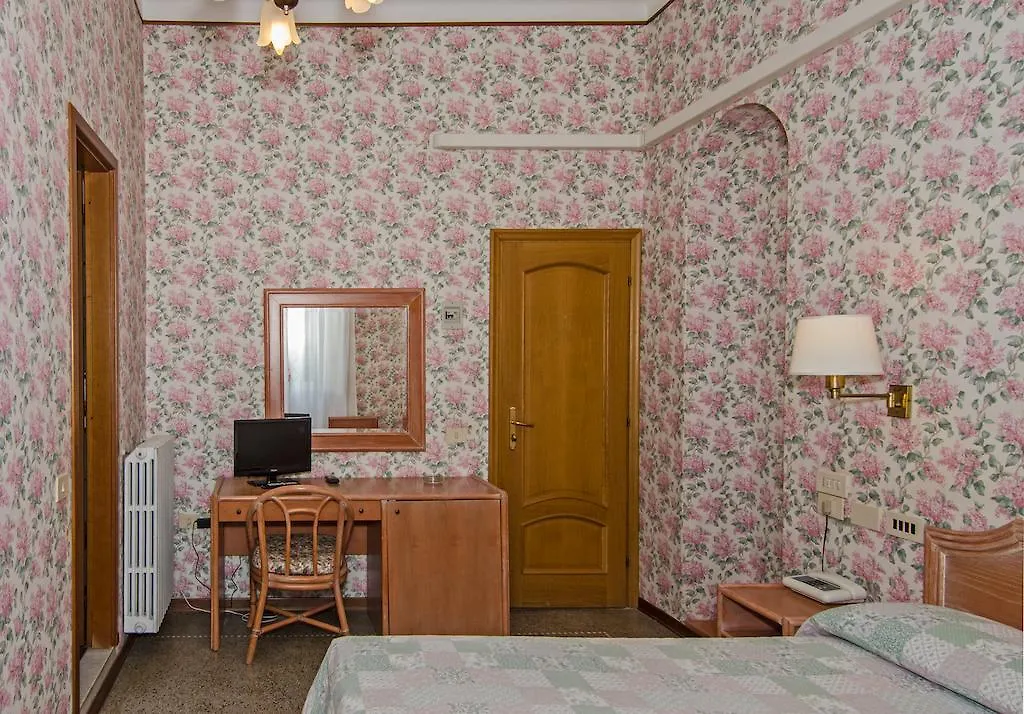 Hotel Villa Flores Marina di Pietrasanta