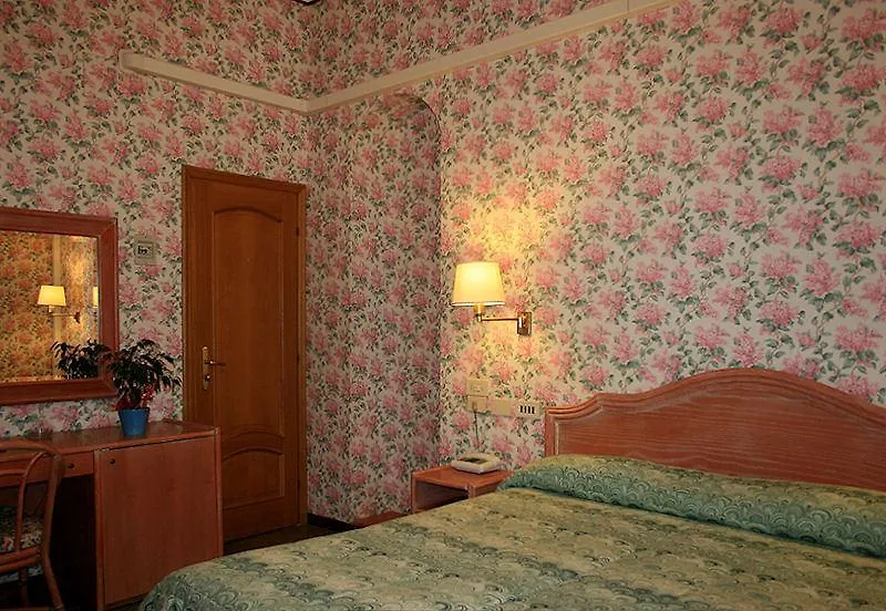 ***  Hotel Villa Flores Marina di Pietrasanta Italia